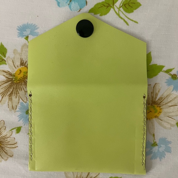 Handmade Genuine Leather Wallet - Picture 4 of 5